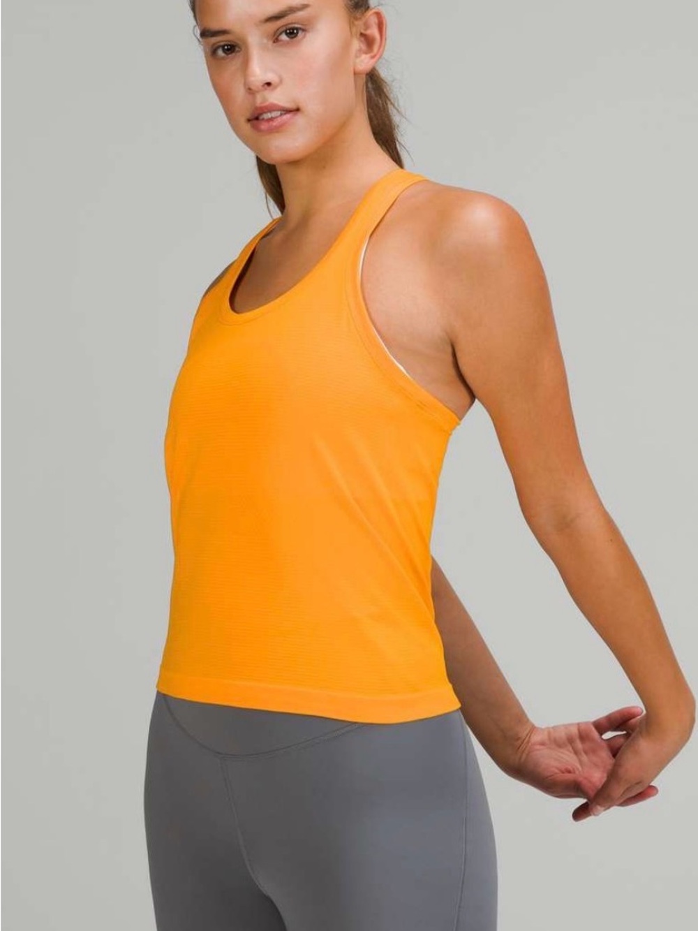 Lululemon swiftly top